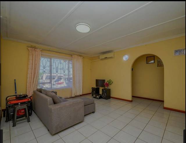 3 BEDROOM PROPERTY TO RENT IN EVEREST HEIGHTS